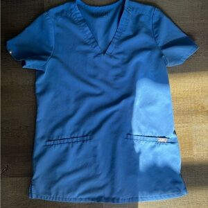 FIGS Ceil Blue Scrub Top XS